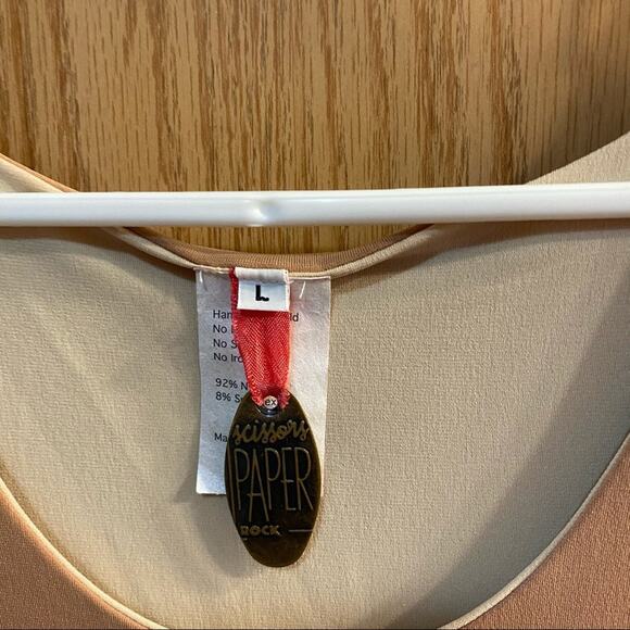 NWT Scissors Paper Rock Sleeveless Top Women's Size Large Wide Straps w/ Spandex - Picture 3 of 5